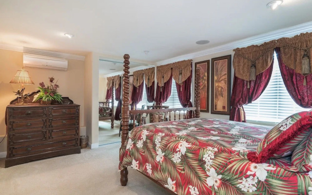 Kailua Beachside 4 Bedroom Home by RedAwning