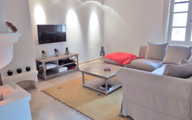 Modern Villa With Heated, Private Swimming Pool Near Mont Ventoux