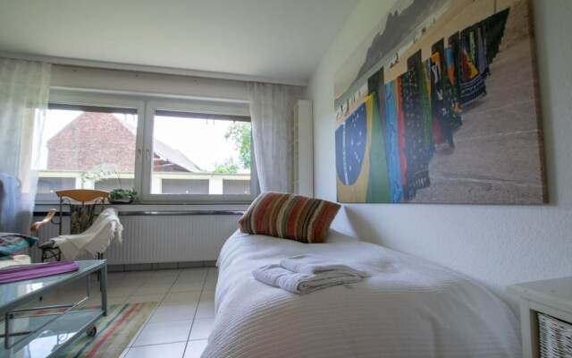Tolstov-Hotels Big Room Apartment