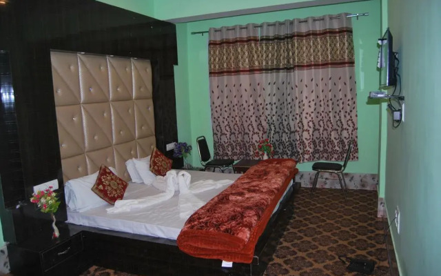 OYO 70586 Hotel Sobo Central