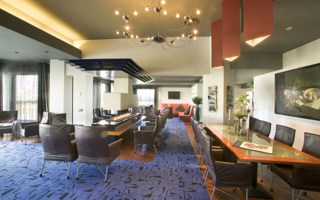 De Zon Hotel & Restaurant by Flow