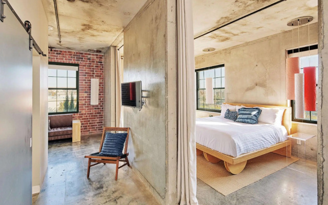 NYLO Las Colinas Hotel, Tapestry Collection by Hilton