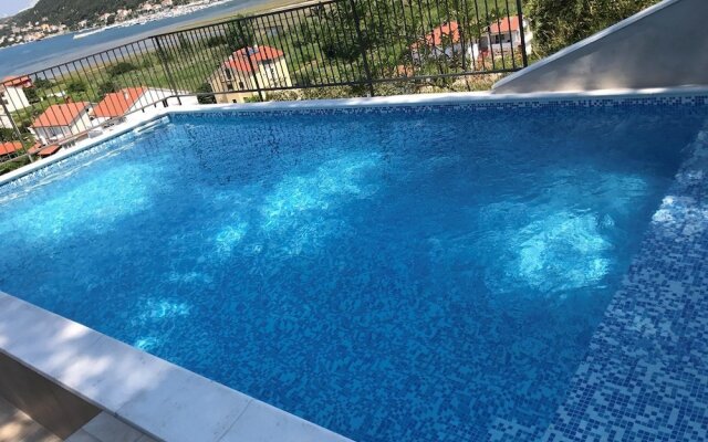 Apartments Lapida
