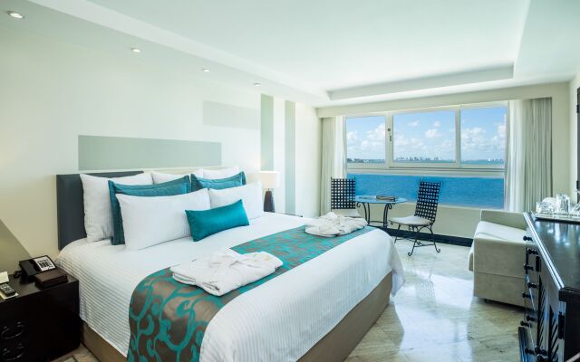 Dreams Sands Cancun Resort & Spa - All Inclusive