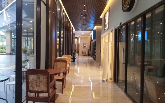 Spacious And Elegant 1Br At Patraland Amarta Apartment