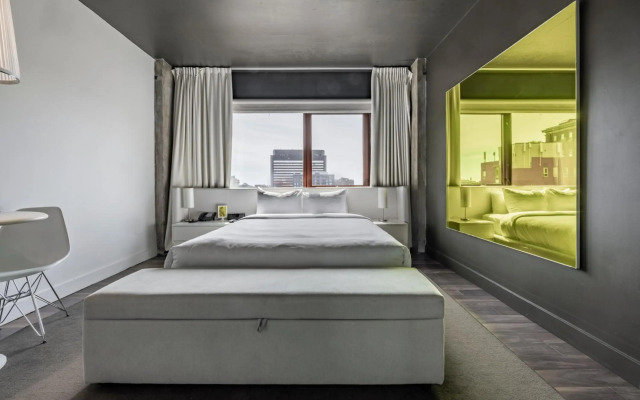 Hotel Zero 1