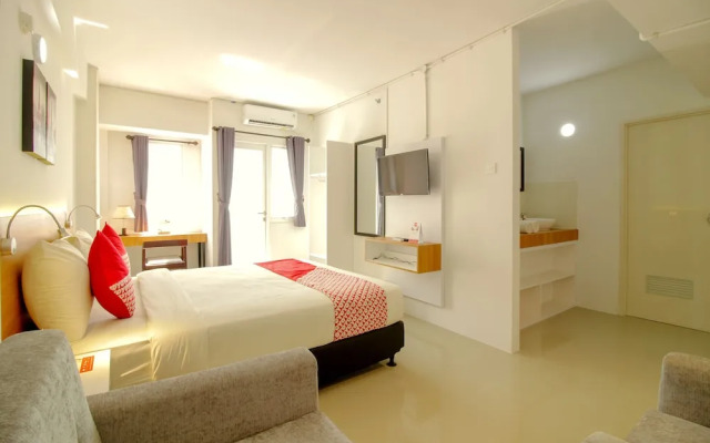 OYO Flagship 1260 Sentraland Karawang