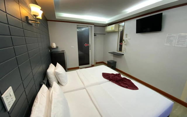 Sinsamut Koh Samed Hotel