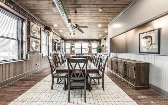 Cook Loft