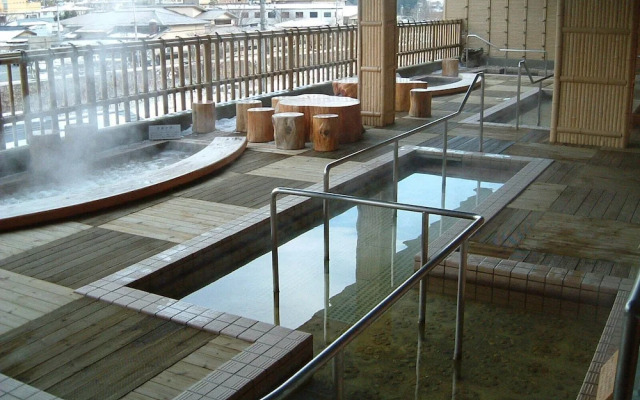 Yuttarino-Sato Inaka