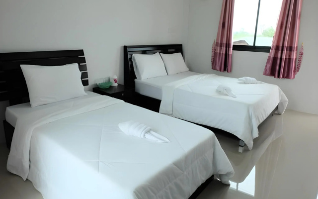 Sandee Homeplace – Guest Rooms – Udon Thani