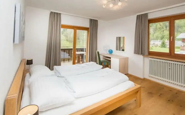 Holiday Home Landhaus Prielau