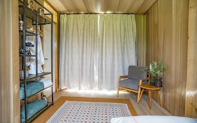 Elephant Lodge