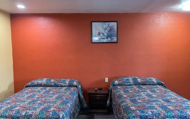 Kenwood Court Motel