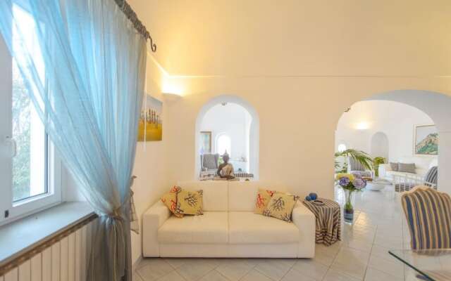 Villa Elena by Myvillacollection