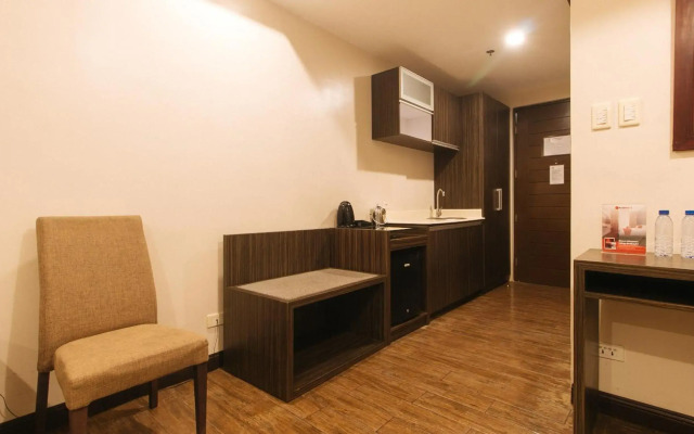 West Avenue Suites