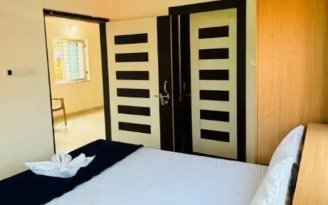Goroomgo Golden Homes Puri