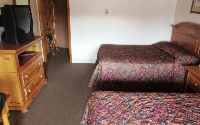 Traveler's Lodge
