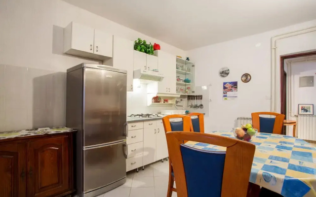 Apartment 736