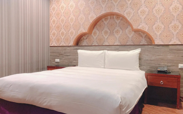 Center Hotel