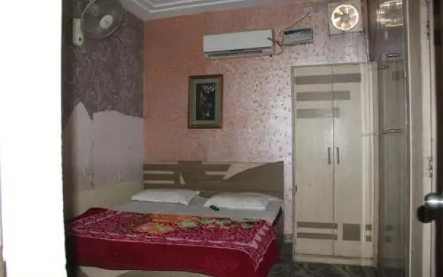 Hotel Ekta Palace