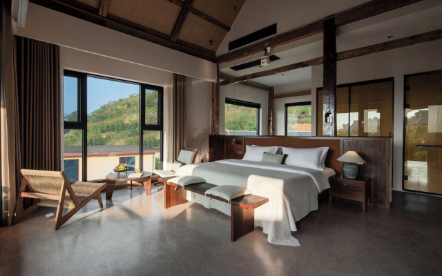 Xishuangbanna Jinghong Hidden in Nature