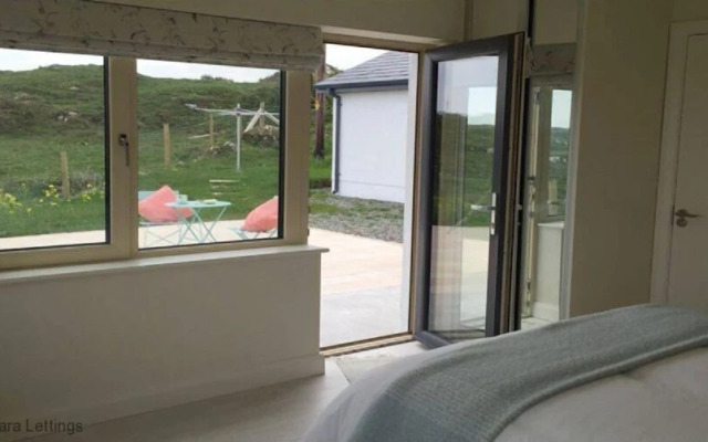 Mannin Bay Beach House