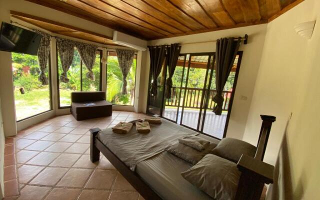 Bahía Ballena Rooms