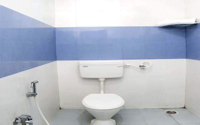 Collection O 14623 Travellers Inn