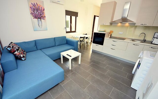 Lozna Residence 10520