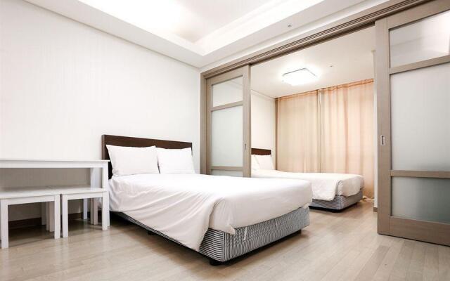 Stay 7 Mapo Residence Hotel