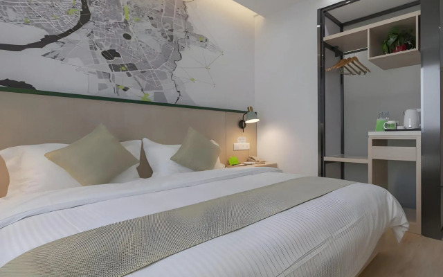 Vatica Hefei Huangshan Road Yuexi Road Hotel