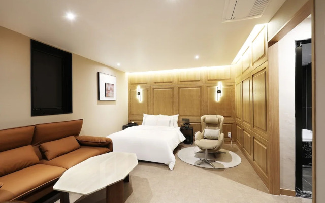 Mari Hotel Chungju