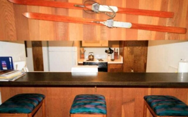 Horizons 4 Condominiums