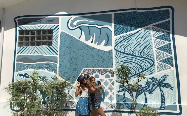 Seaesta Komodo Hotel & Hostel