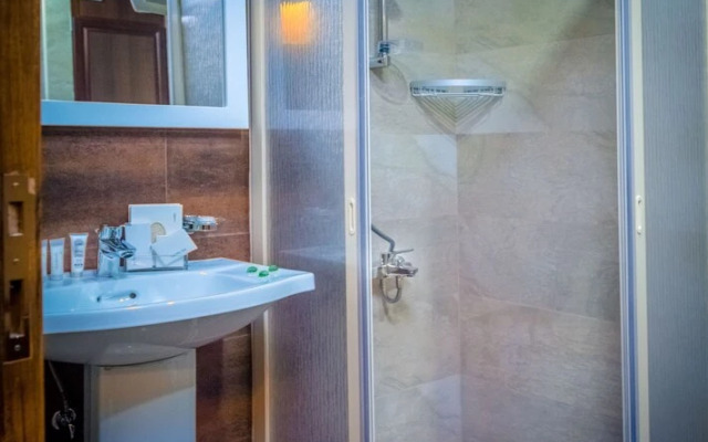 white cedar hotel