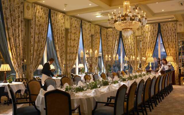 Dromoland Castle Hotel