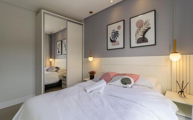 Belo apto pé na areia em Bombinhas CSD301