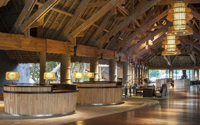 Sheraton New Caledonia Deva Spa & Golf Resort