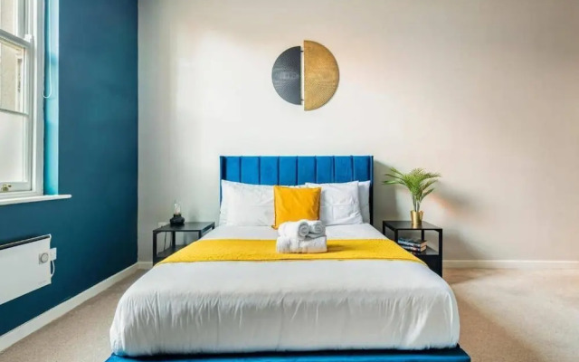 Sheffield Apt-sleeps 4-contractors & Families