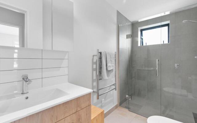 Residence De La Mer - Orewa Holiday Apartment