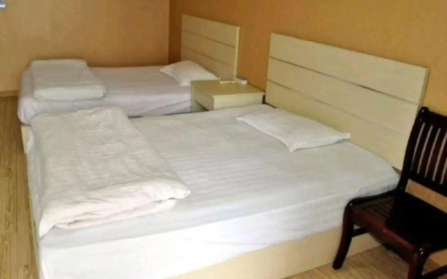 Lianhua Xiaozhu Apartment Hostel