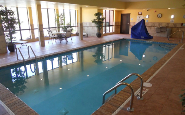 Holiday Inn Express & Suites Greensburg by IHG