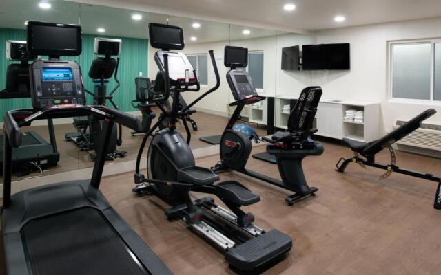 Holiday Inn Express Santa Rosa North by IHG