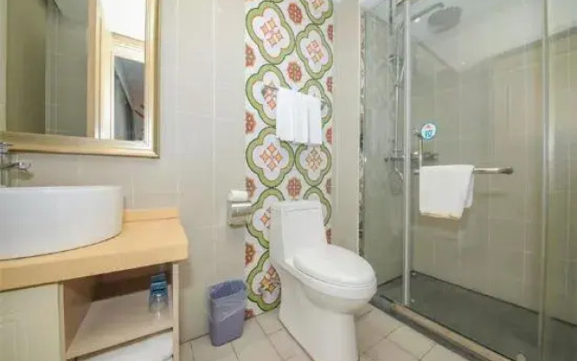 Pai Hotel (Xinchang Qixing Residential District Branch)