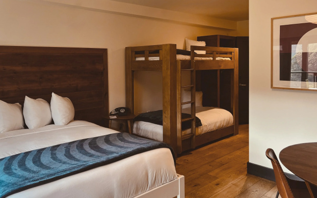 Timber Cove Resort
