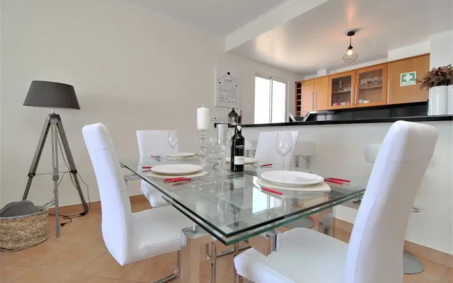 Paul do Mar Charming Apartment T2
