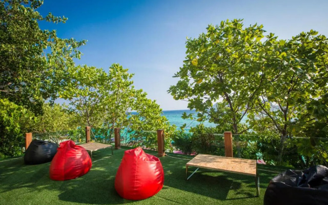 Paradise Resort PHI PHI