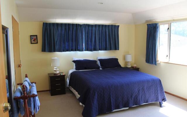 Aroha Riccarton Bed and Breakfast