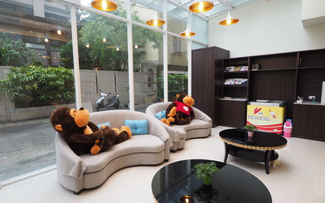 M Hotel